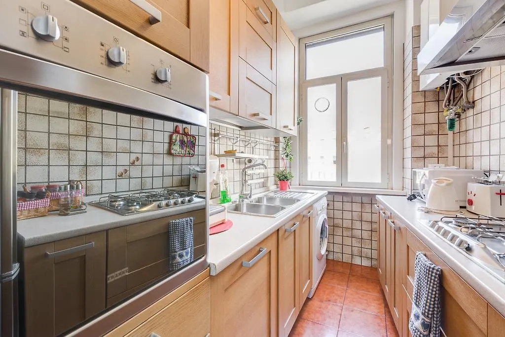 Apartment Lulu House Hotel Rome Italy